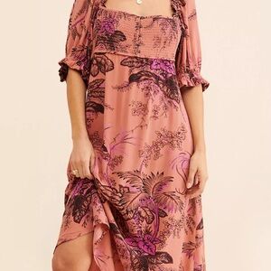 Puff-Sleeved Midi Dress